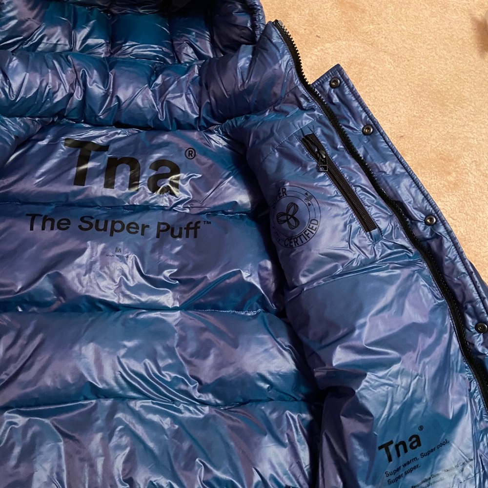 BRAND NEW TNA SUPER PUFF. SIZE MEDIUM - Picture 3 of 4